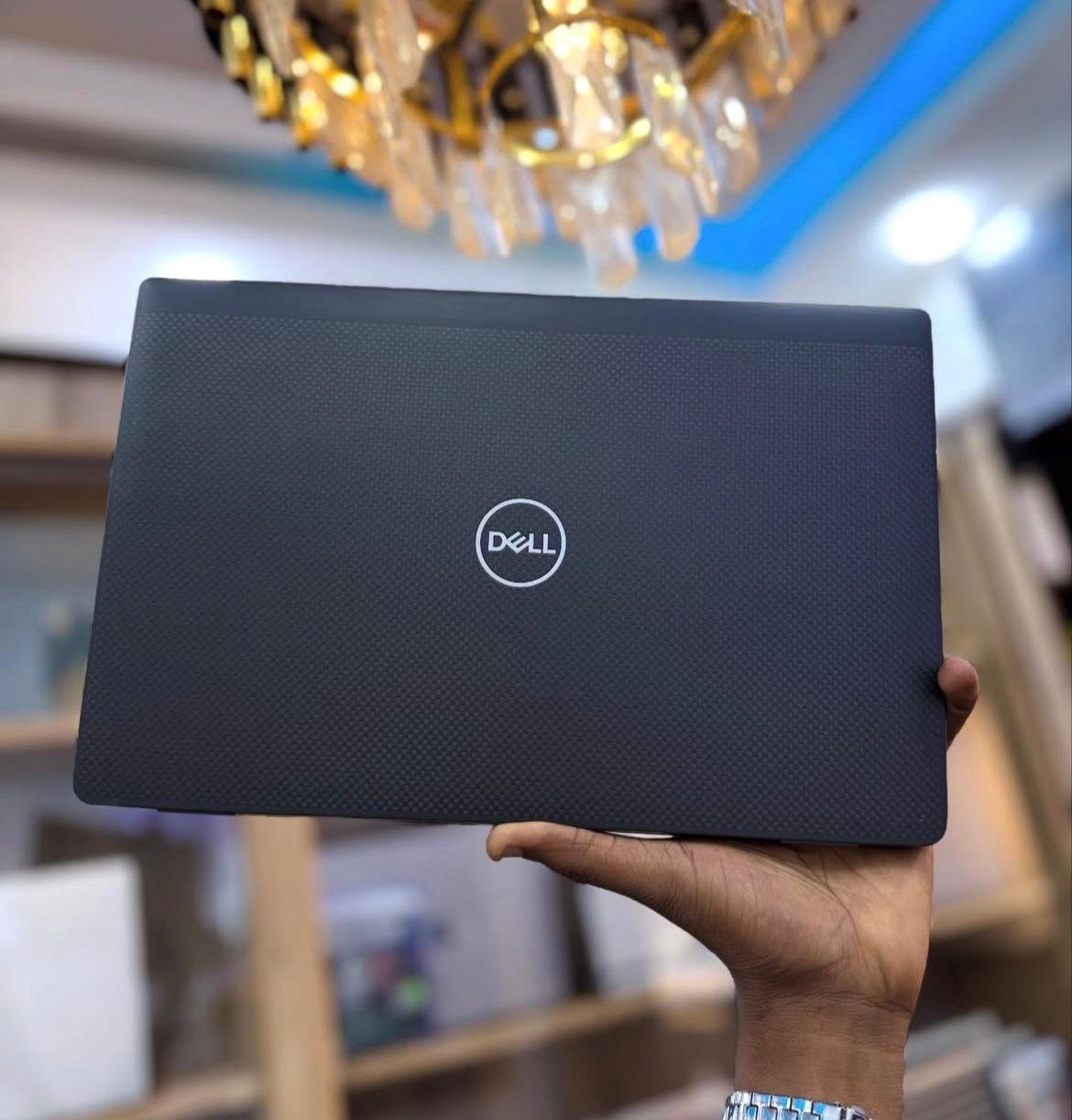 Dell Latitude 7420 (Black Kevlar Finish)